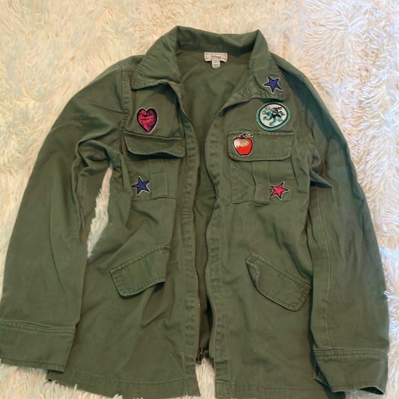 Disney Other - Green d-signed Disney descendants jacket